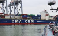 porte-conteneurs CMA CGM à quai
